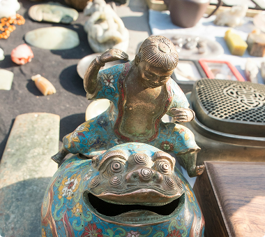 small metal sculpture